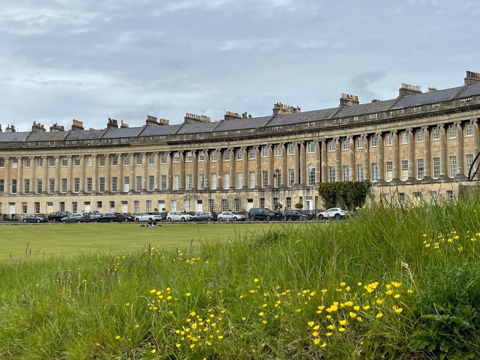 Circus Mews Townhouse:2 Beds:2 En-Suite Baths:Parking:City Centre:Quiet Area Eksteriør bilde